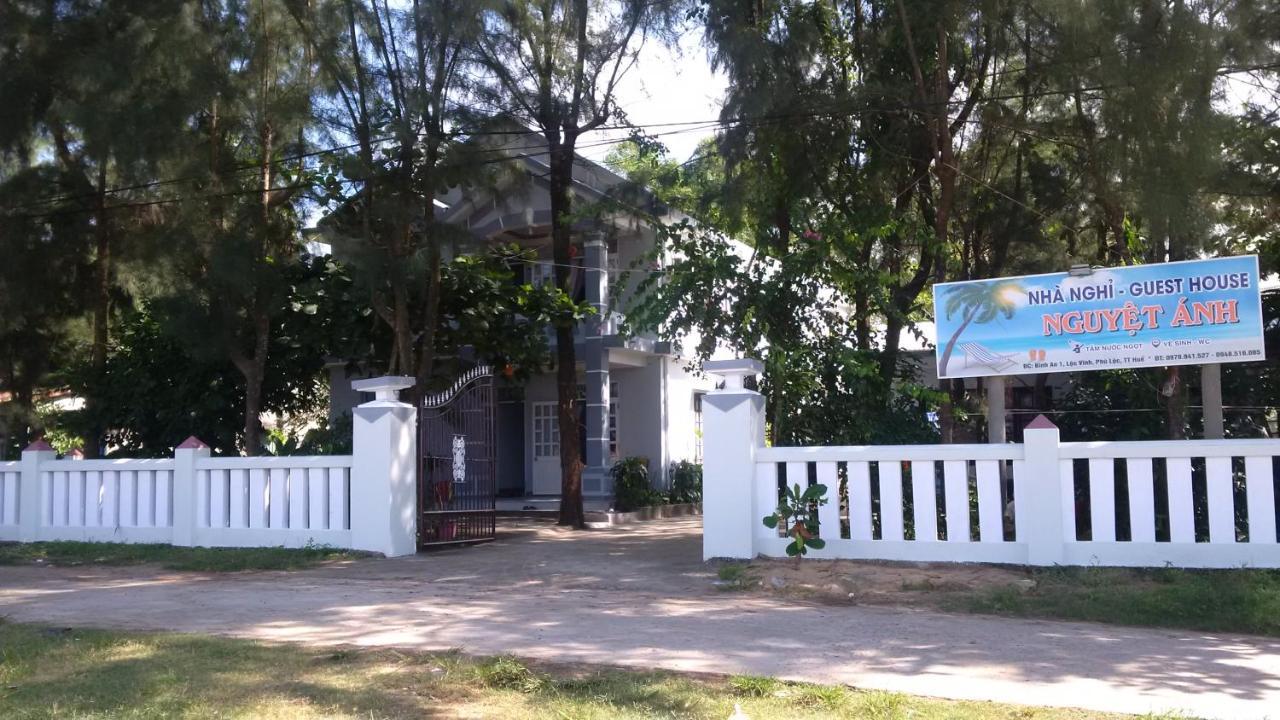 Nguyet Anh Guesthouse Lang Co Bagian luar foto