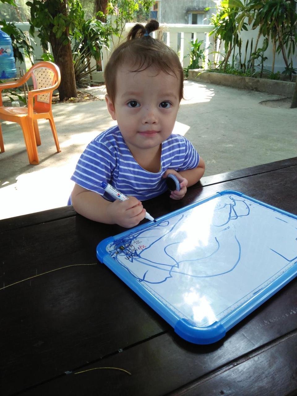 Nguyet Anh Guesthouse Lang Co Bagian luar foto
